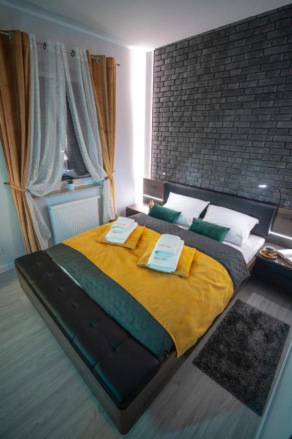 Apartament W Cieplicach Deluxe Jelenia Gora Exterior photo